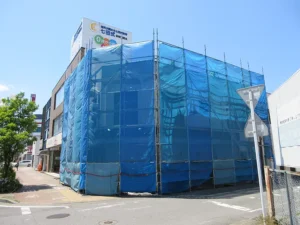 サントリーニ伊勢崎　改装中